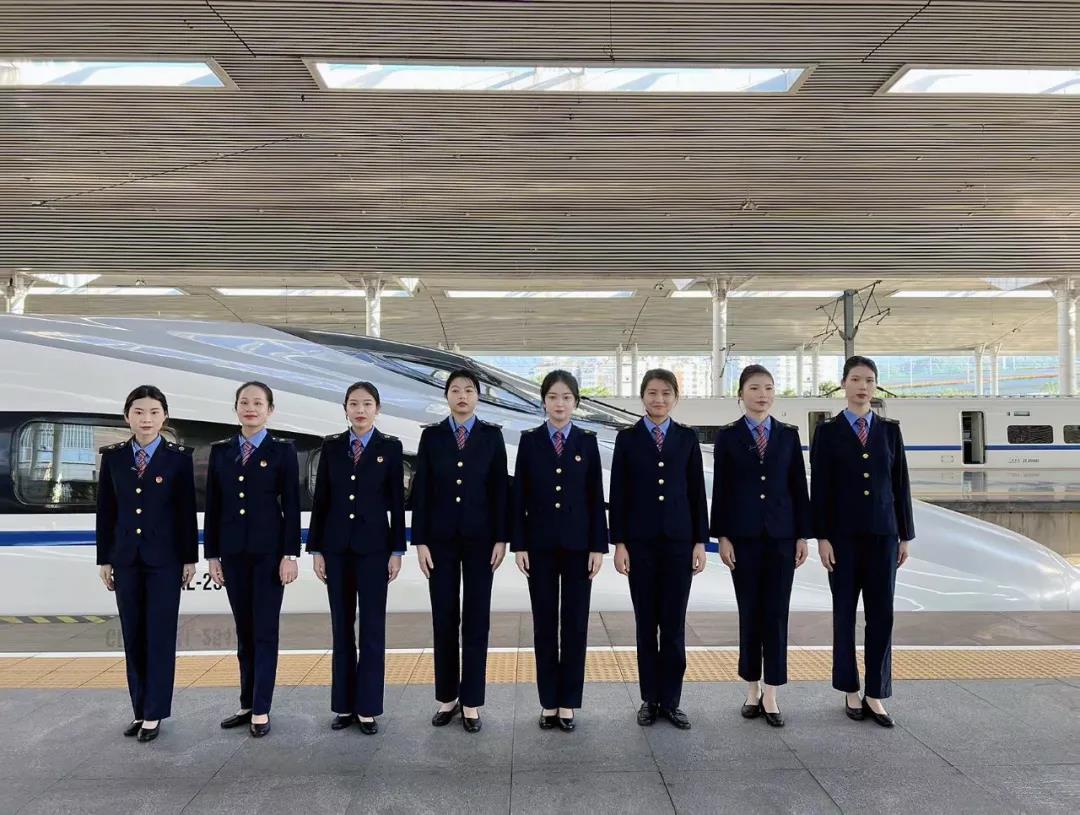 锦绣前程 | 川科鼎利学院优秀学子赴福建高铁乘服实习就业 川科中德 3天前(图3)